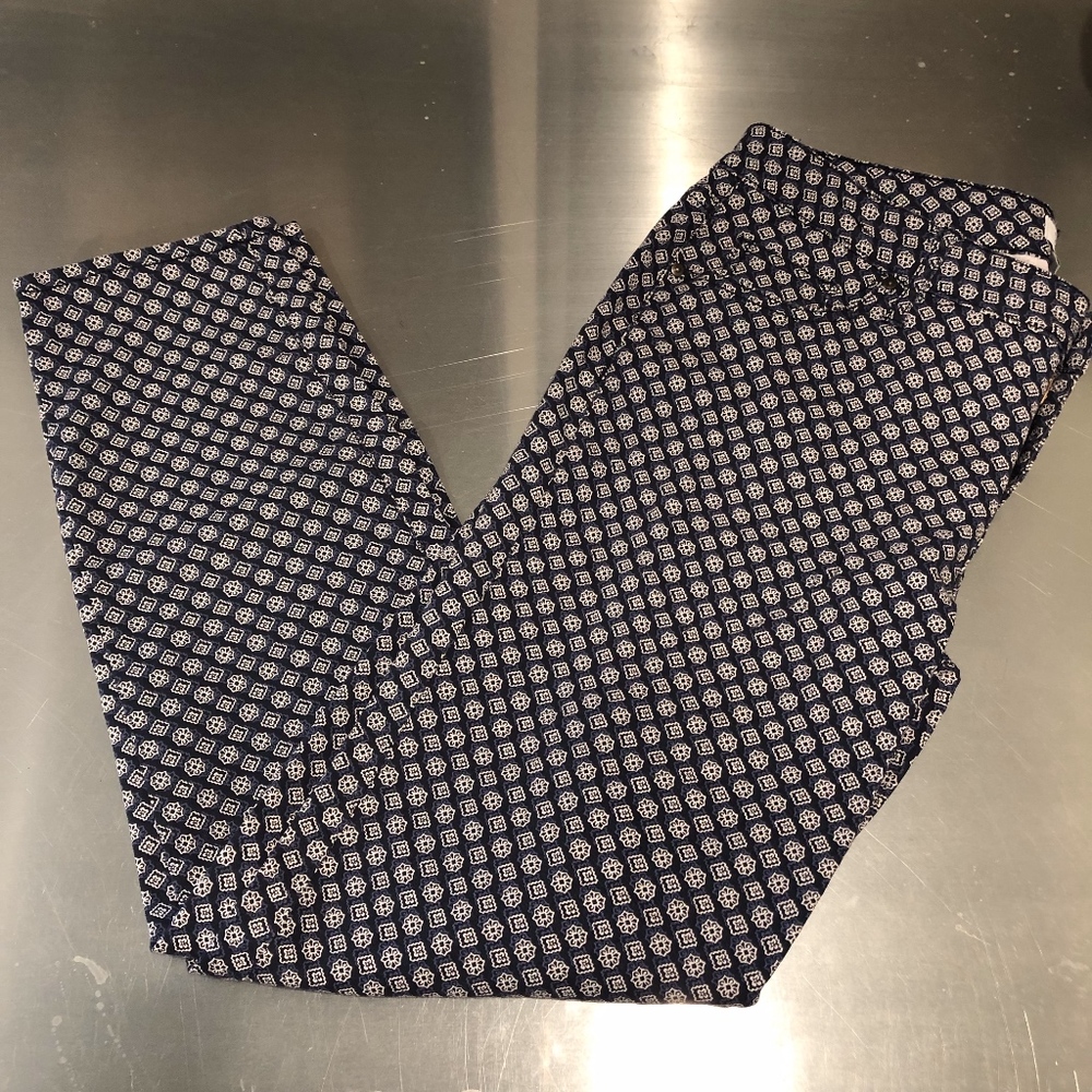 🏖 Crown & Ivy Patterned Denim Crop/Ankle Size 10P